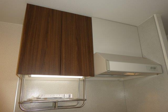 コロニーＫ　Ｃのキッチン|キッチン上収納