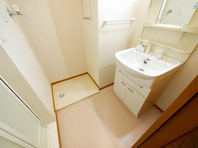 パレット法蓮の洗面所|忙しい朝には欠かせない洗面所です