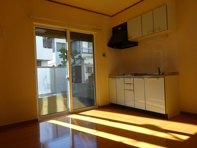 プレシャス ジュノーの洋室