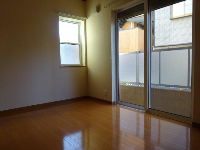 プレシャス ジュノーの洋室