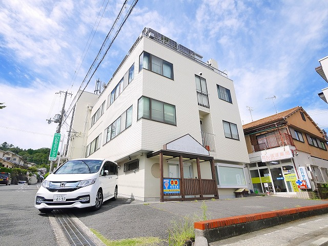 あすか野グリーンビルの外観