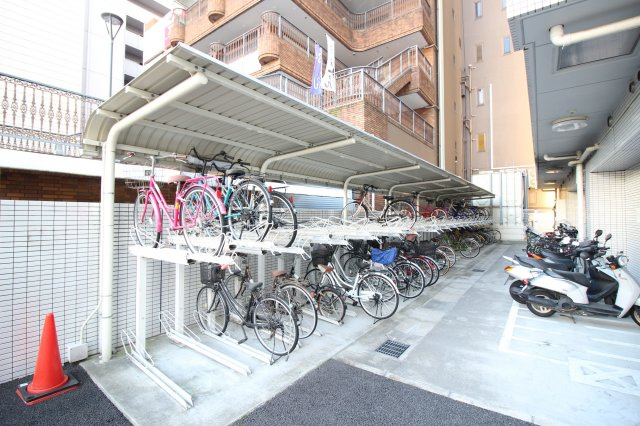 【設備】 | ルミエール八尾駅前 | ☆屋根付き駐輪場☆