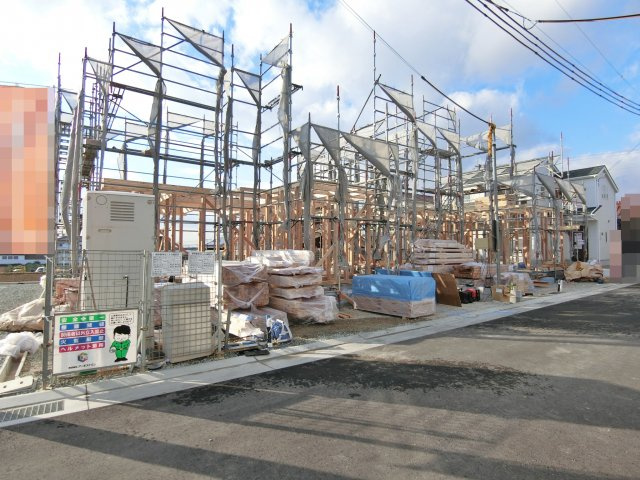 西区岩岡町岩岡第２　２号棟の外観