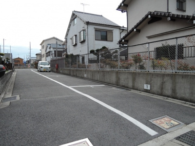 【駐車場】 | カーサフィオーレ弐番館