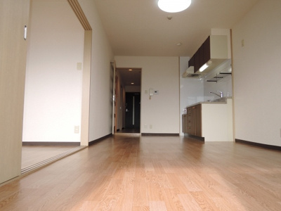 【居間・リビング】 | カーサフィオーレ弐番館