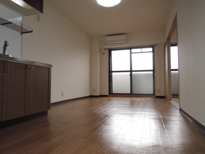 【居間・リビング】 | カーサフィオーレ弐番館