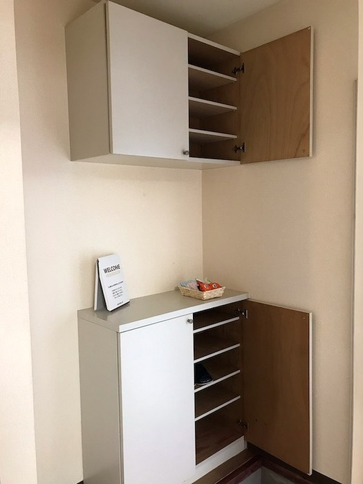 田中ハイツB棟の玄関