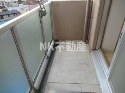 【バルコニー】 | ルミエール山中（布施賃貸） | 外からの目が気にならないバルコニーで洗濯物が干せます