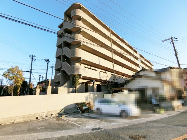プレステージ神戸神陵台の外観