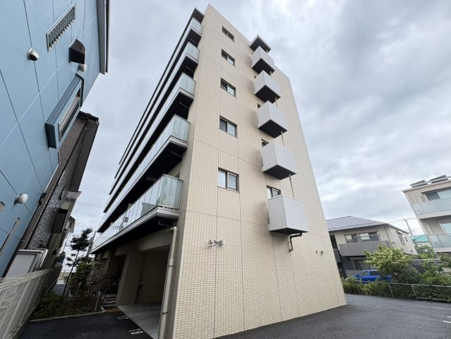 フォルトメゾン鬼高の外観