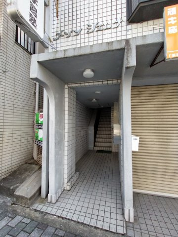 【エントランス】 | メゾンシェレナ