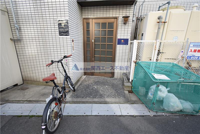 【エントランス】 | シャトレ小阪