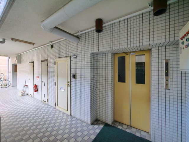 GRANDSTEADY奈良三条のその他共用部分|エレベーター付きでお買い物の時も楽々。
