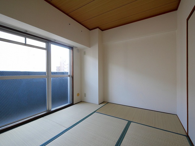GRANDSTEADY奈良三条の和室|趣のある和室です
