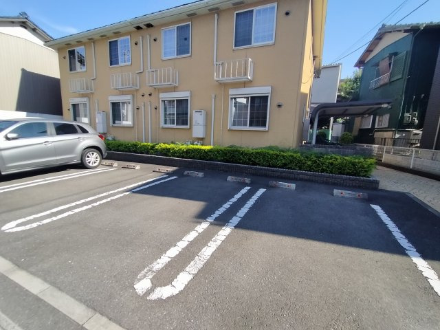 エントピア鍋山の駐車場