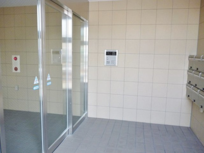 【エントランス】 | ドミール千代田 | 毎日通るエントランスはこのようになっています