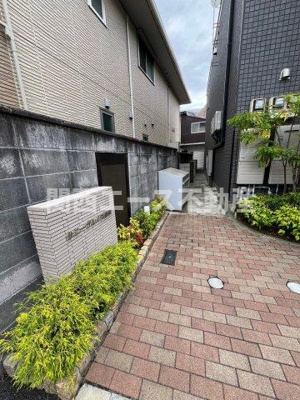 【エントランス】 | サニープレイス岩田