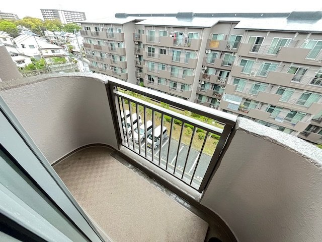 新檜尾台第2次住宅5号棟のバルコニー