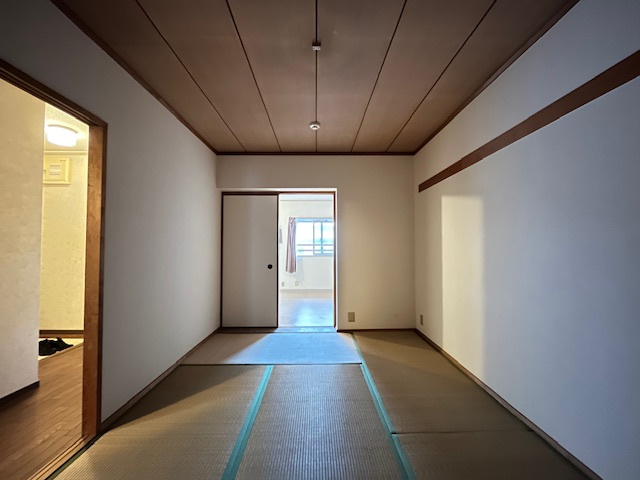 新檜尾台第2次住宅5号棟の寝室