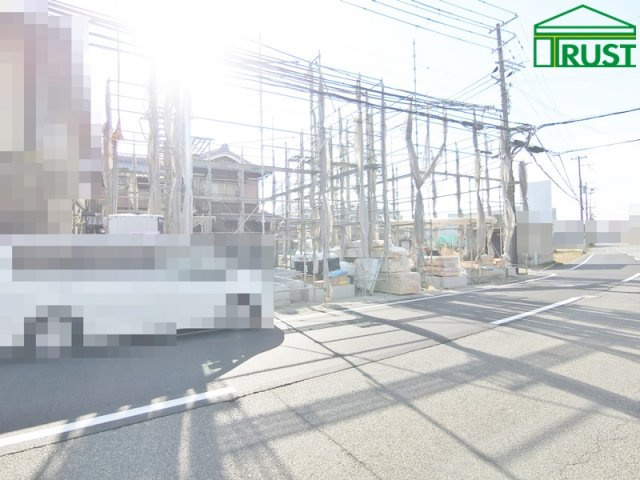 第17西区白水1号地　新築戸建の前面道路含む現地写真