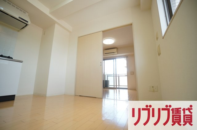 スカール千葉みなとの居間・リビング