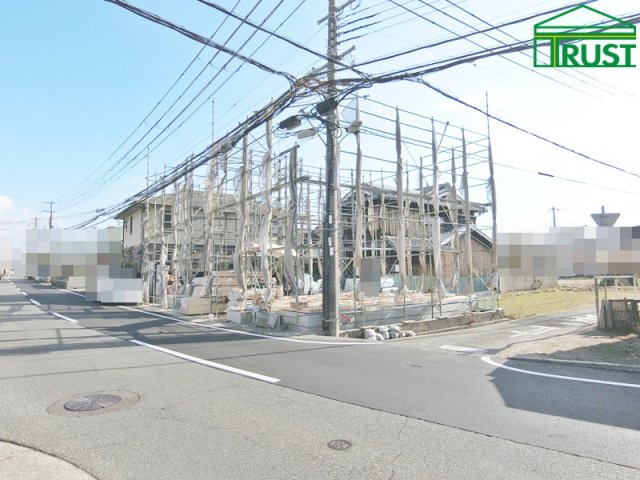 第17西区白水2号地　新築戸建の前面道路含む現地写真