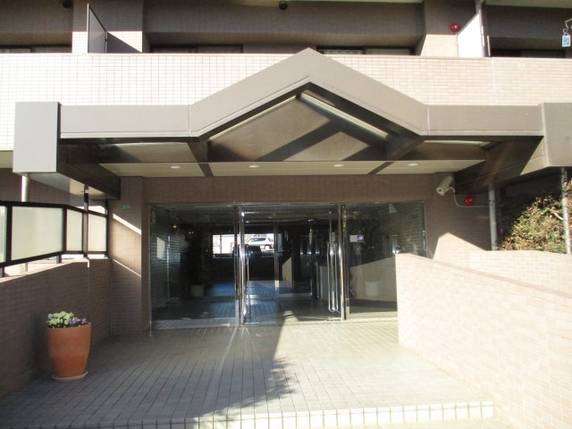 ファミール津田沼８Ｆ　船橋市前原４丁目　中古マンション　リフォーム済のエントランス|エントランスです