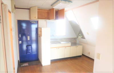 【居間・リビング】 | 小森野ハイツ | こちらの居間で趣味の時間をお楽しみください