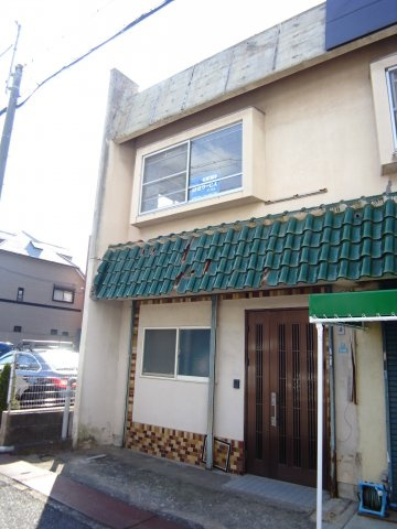 西明石北町中古テラスの前面道路含む現地写真
