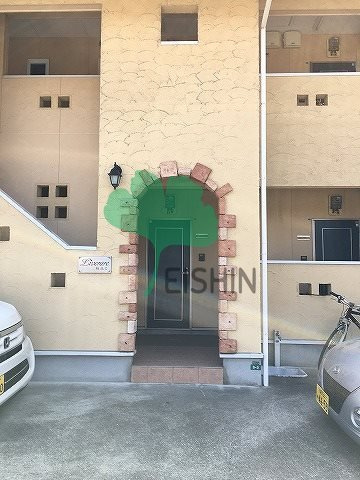 リブレア相生町A棟のエントランス