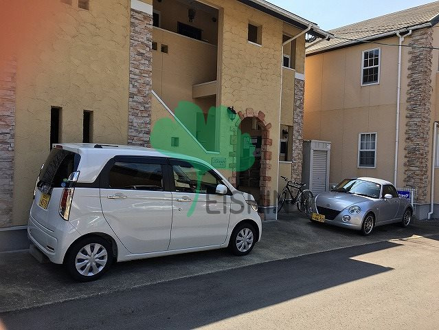 リブレア相生町A棟の駐車場