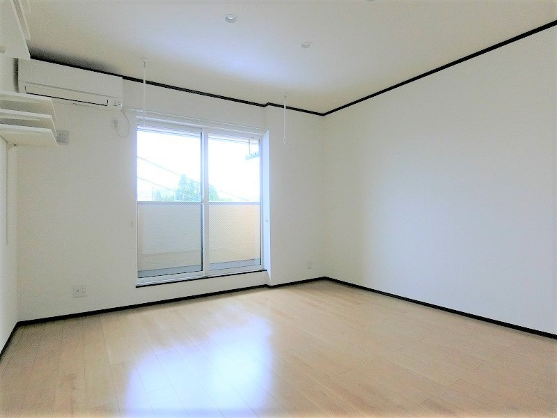 ｉ・Ｃｏｕｒｔ（アイ・コート）Aの居間・リビング|間取りが異なるタイプの写真です