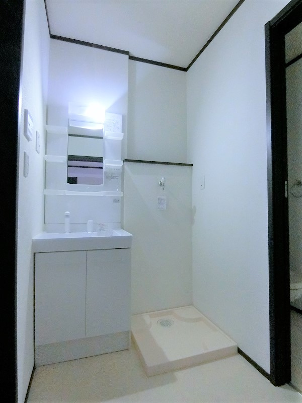 ｉ・Ｃｏｕｒｔ（アイ・コート）Aの独立洗面台