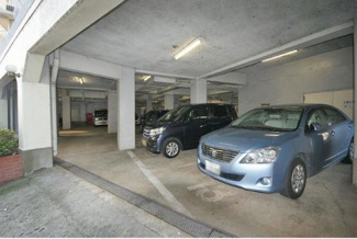 【駐車場】