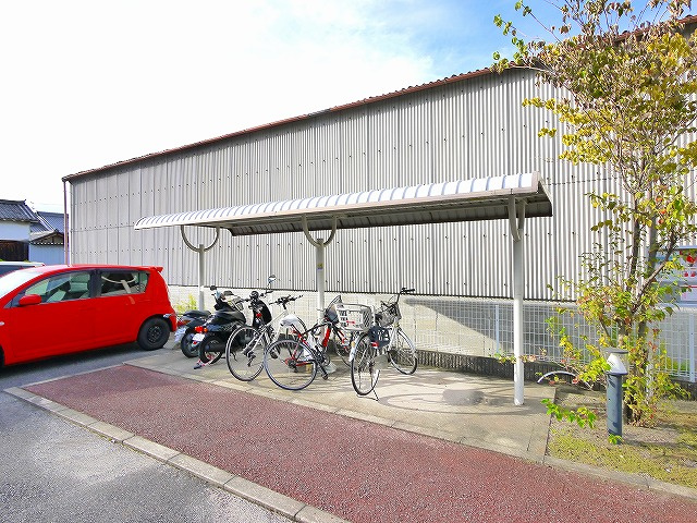 ヴェルドミールＡのその他共用部分|自転車置き場