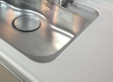 【キッチン】 | LA MIA CASA | 汚れに強くメンテナンスも容易な人造大理石を採用しています