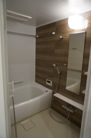 【浴室】 | LA MIA CASA | 手足を伸ばしてゆったりと入浴を楽しめる1418大型バスルーム