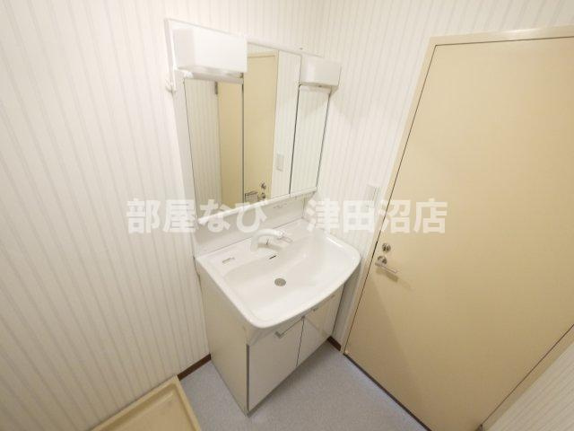 メゾンド津田沼の洗面所|便利で嬉しい独立洗面台
