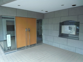 【エントランス】