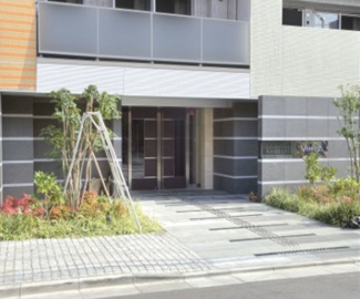 【エントランス】