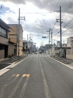 【前面道路含む現地写真】