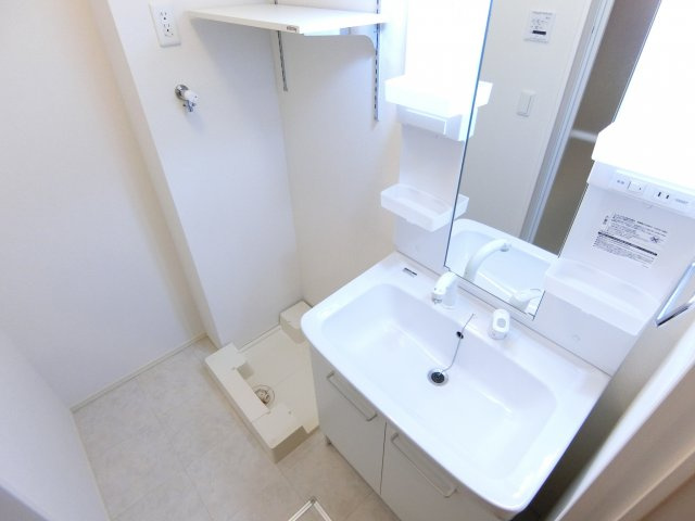 メゾンキンメイの洗面所