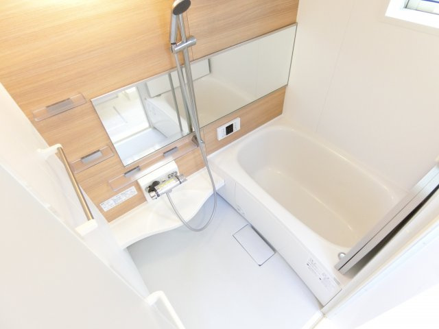 メゾンキンメイの浴室