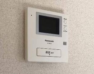 【セキュリティ】 | アルプハイツ梶ヶ谷 | 防犯対策に有効なカメラ付きインターホン完備♪突然の来客にもバッチリ対応できちゃいます☆一人のお留守番でも安心ですね！