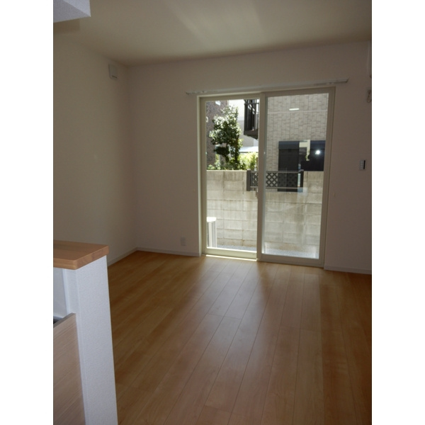 ベルウッドはれる中山の居間・リビング