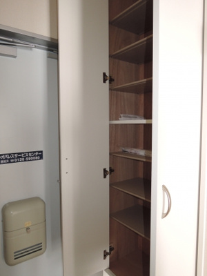 【玄関】 | レオネクストスリーズ