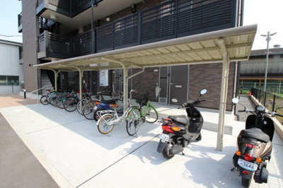 【その他共用部分】 | レオネクストスリーズ | ☆屋根付き駐輪場☆