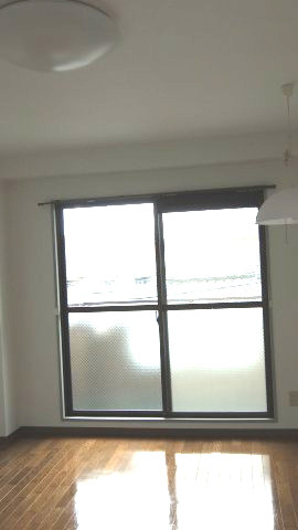 アポテッケン鳴尾の洋室