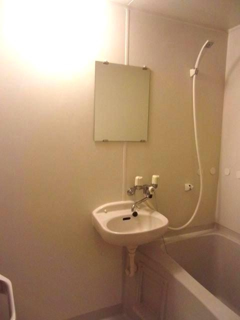 アポテッケン鳴尾の浴室