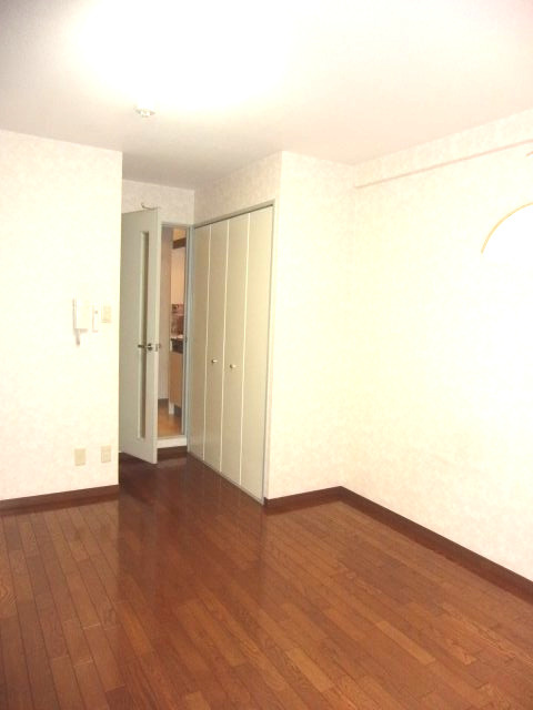 アポテッケン鳴尾の洋室